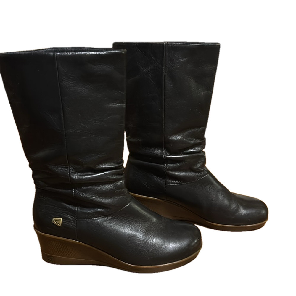 Keen wedge sample boot, black pull on